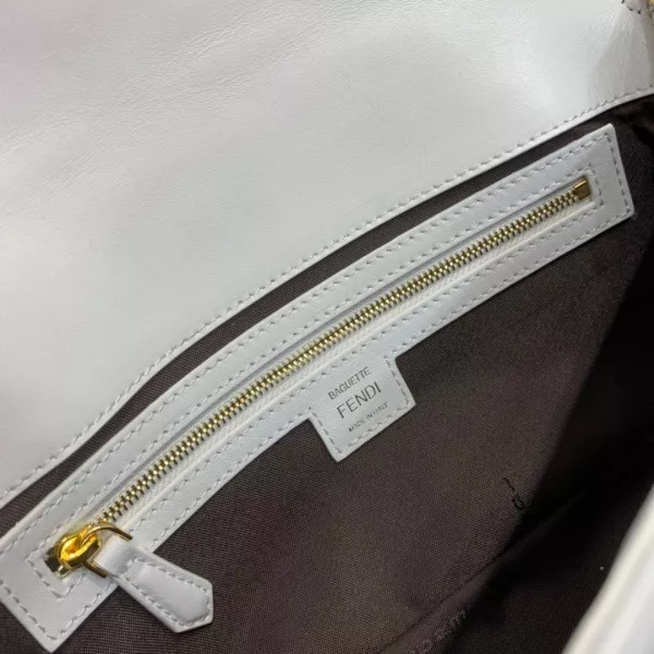 Rep FENDI BAGUETTE -27-15-6cm 0112