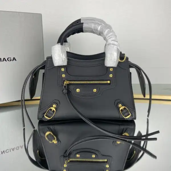 Affordable BALENCIAGA NEO CLASSIC MINI TOP HANDLE BAG 0125