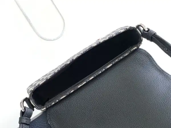 Affordable DIRO SADDLE MESSENGER BAG 0202