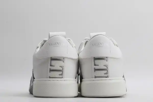 Affordable VALENTINO VL7N SNEAKER 0202