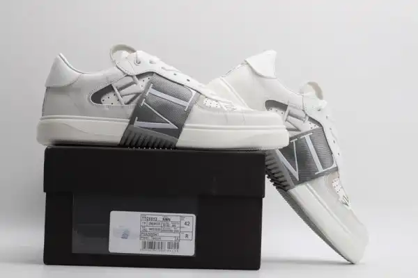 Affordable VALENTINO VL7N SNEAKER 0202