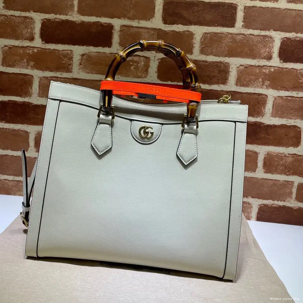 Affordable tote GUCCI medium Diana bag 0303